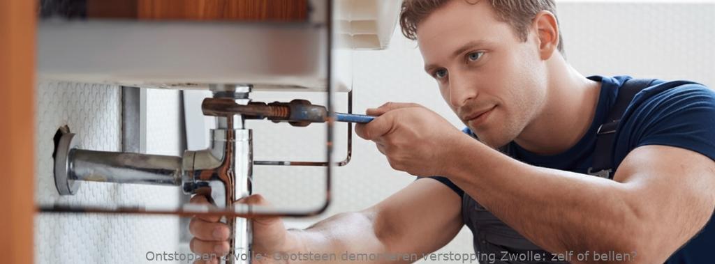 Gootsteen demonteren verstopping Zwolle: zelf of bellen?